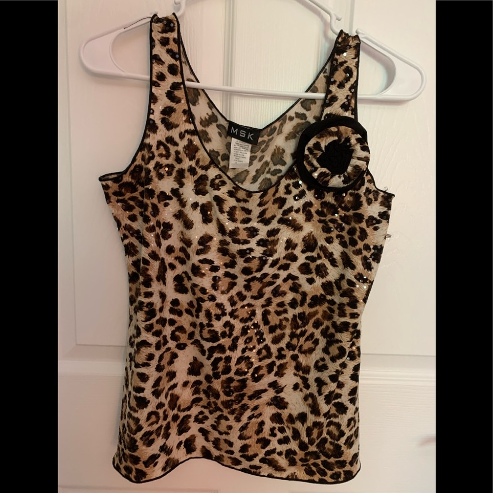 MSK camisole slimming tank in leopard with a fun left shoulder bow sewed in.